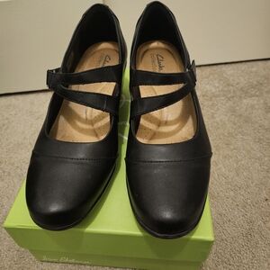 Clarks Women's Black Mary Jane Shoes
